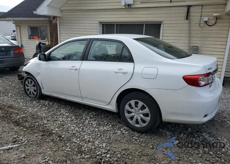 2011 Toyota Corolla Base z USA, uszkodzony, nr VIN 2T1BU4EE2BC752266